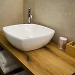 Le Stanze Di Vino Rosso B&B
